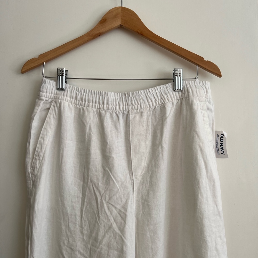 White linen pants